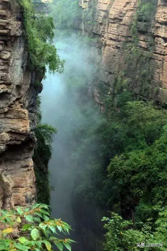 藏在大山深處的奇景,雲南武定己衣大裂谷,幾近原始的處女地!