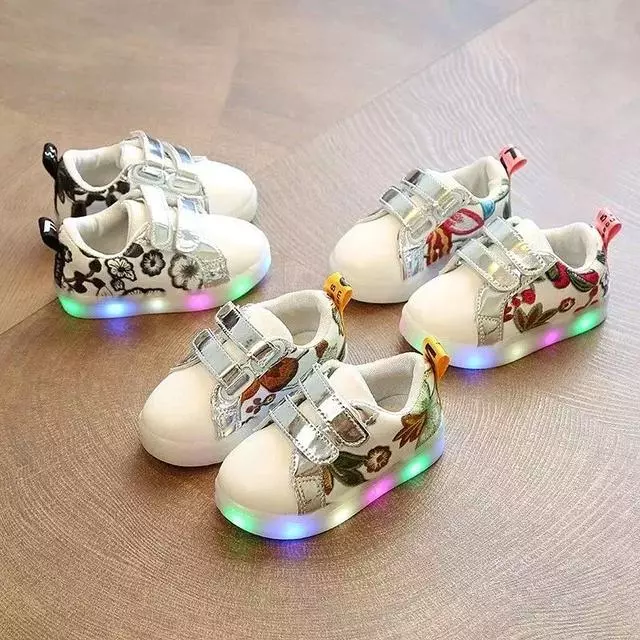 6種暢銷涼鞋會把孩子推向危險的邊緣,再好看媽媽也別給孩子穿