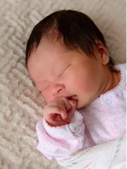 阿雅女兒證明:媽媽攢了一輩子的美貌一股腦兒發揮到了女兒身上!