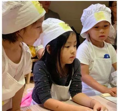 阿雅女兒證明:媽媽攢了一輩子的美貌一股腦兒發揮到了女兒身上!