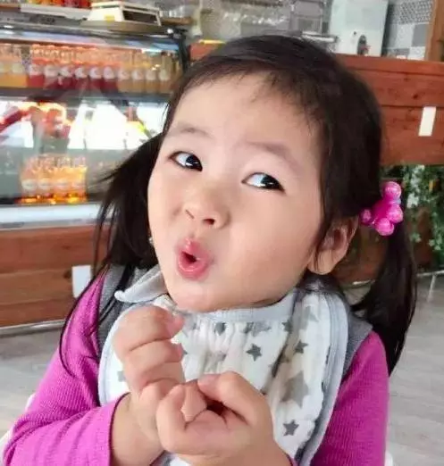 阿雅女兒證明:媽媽攢了一輩子的美貌一股腦兒發揮到了女兒身上!