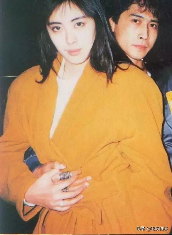 59歲齊秦娶小24歲嬌妻,生有一兒一女,一家4口幸福美滿!