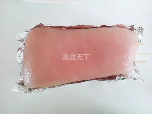 自製廣式脆皮燒肉 -