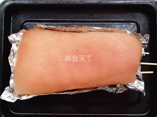 自製廣式脆皮燒肉 -