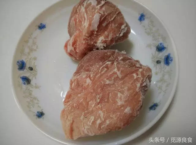 【青椒炒肉絲】才不是青椒加肉絲那麼簡單，加一點[這個]，比飯店的更美味！ - ..