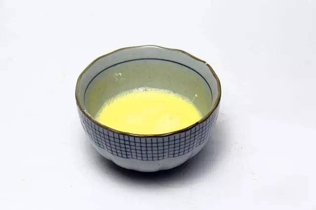 再也不用去麥噹噹買雞翅吃了,香辣炸雞翅家庭版秘方 -..