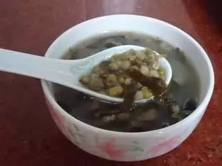 媽媽煮綠豆湯一定加「一寶」,不但消熱解毒,更可以治「肝病」!比肝藥還管用!!!!