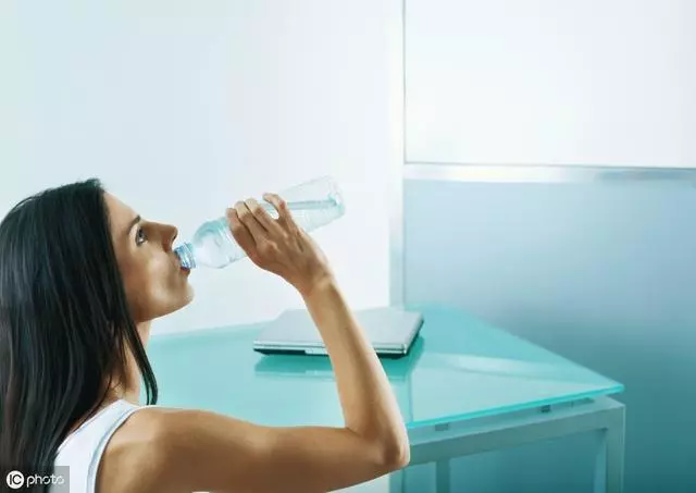 女性堅持這4個「小習慣」,40歲看起來像30歲,還可助長壽!