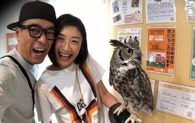 他在孤兒院長大,14歲街頭賣藝,如今身價千萬!