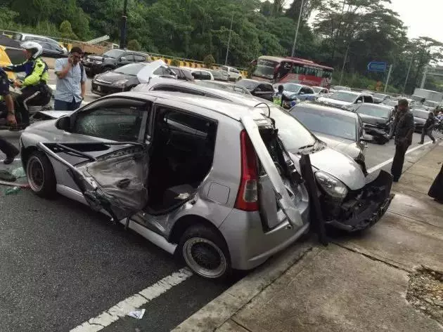 發生車禍時別講錯話,保險公司在等著,一句直接拒賠!