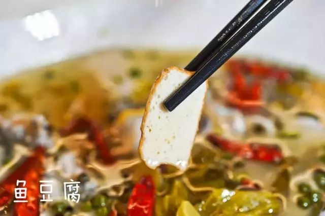 新加坡這家老壇酸菜魚,從淩晨一點開始準備,吃過的人都說好!