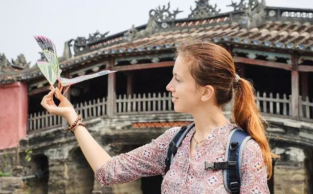 男遊客到越南旅遊, 經常被美女問到需要「妻子」嗎? 答案讓人臉紅!