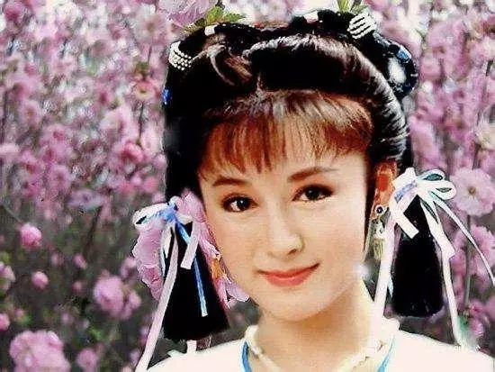 她是娛樂圈中不老傳奇,離婚後一直沒有再嫁,如今72歲宛如少女!