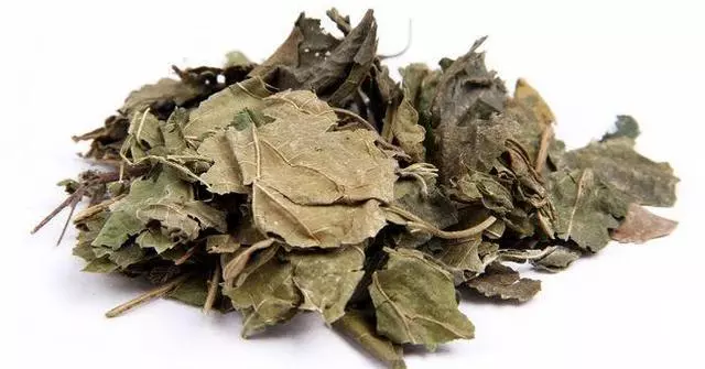 內科醫生提醒:腳上出現4個跡象,暗示你的血糖太高了!...
