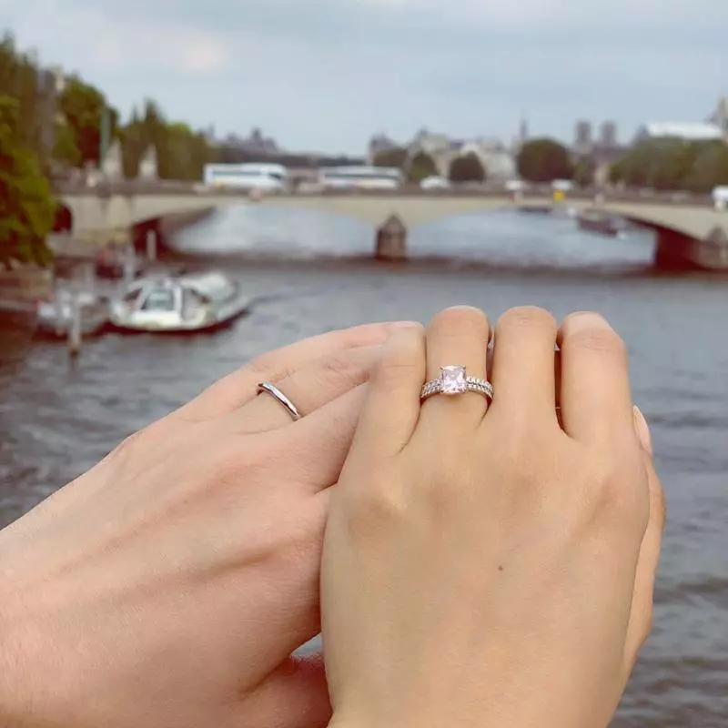 好靚啊!陳法拉與法籍老公結婚照大曝光!結婚戒指更暗藏超浪漫承諾,超Sweet!