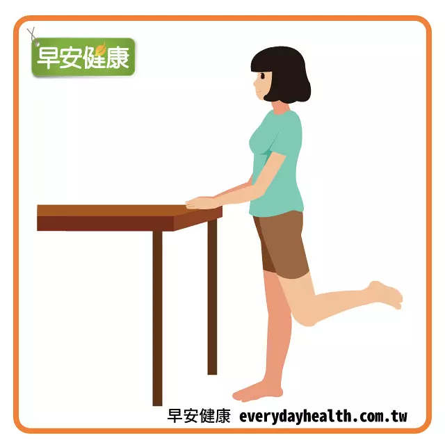 50歲後天天做!跟著抬腿20下,下半身燃脂最高效率!