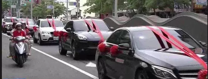 開禮車13小時!他只收到「1個便當+600元紅包」網看完無言:「比基本行情少好幾倍」