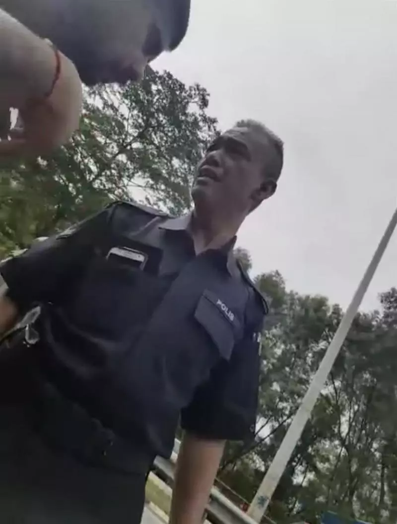 注意這3個人,亂指欠車貸款強行拖車,員警來也不怕!華裔女幸好用這方法脫險!