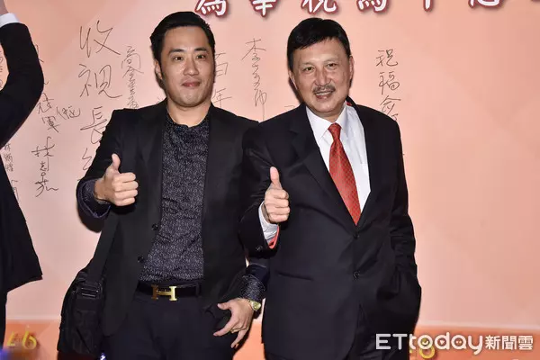 整個家族被咒!余祥銓揭「祖墳被綁紅線」法師也沒法度 余天見狀「立刻下跪」:我絕不報仇...