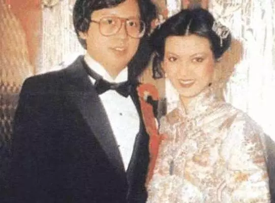 嫁豪門連生5胎,丈夫卻戀上王祖賢不回家,婆婆心疼離婚時補4億