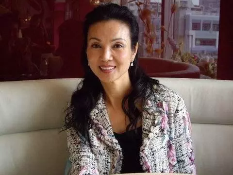 嫁豪門連生5胎,丈夫卻戀上王祖賢不回家,婆婆心疼離婚時補4億