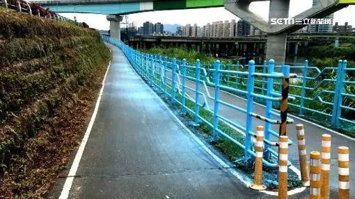 臉丟到國外?日本遊客見欄杆噴漆:「這施工水準在日本秒GG」高管處出手…施工也太隨便了!