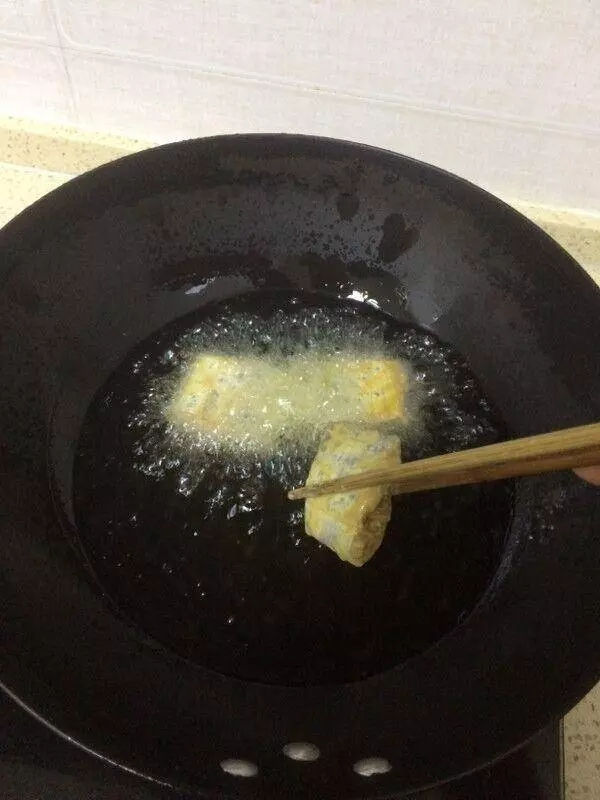 金黃酥脆「炸帶魚」食譜大公開!該裹麵粉還是澱粉?90%人都不知道的「黃金比例」快記起來!