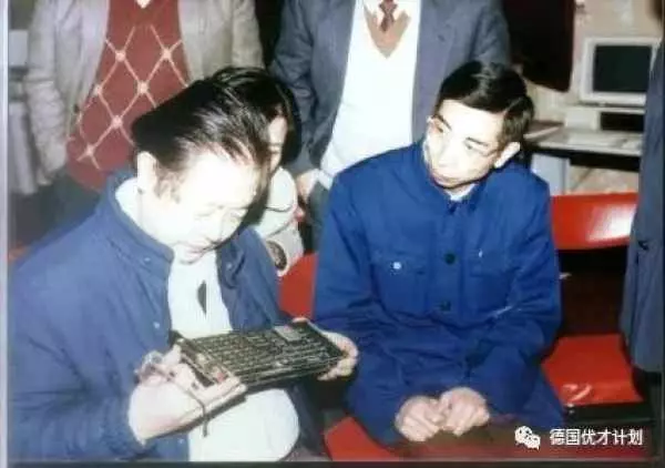 美國封剎華為,才發現這個中國科學家太厲害了!…