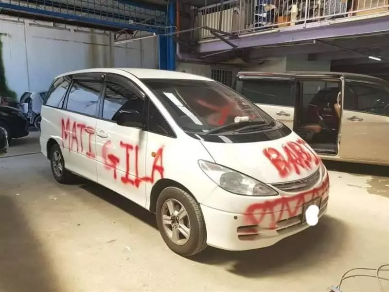 下次還敢亂停車?小心像他這樣「被報仇」!