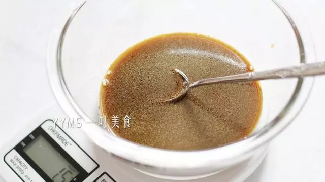 早餐紅棗紅糖糕,鬆軟不黏牙,拌勻一蒸就好,做法好簡單!