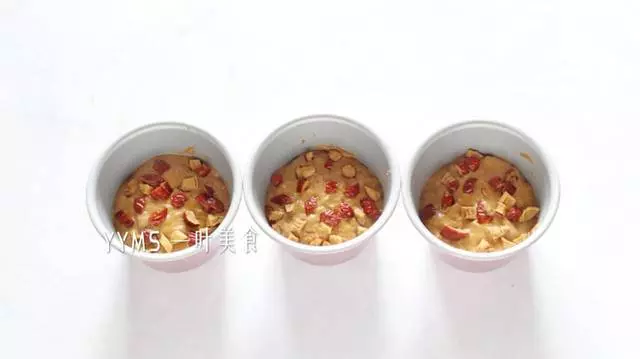 早餐紅棗紅糖糕,鬆軟不黏牙,拌勻一蒸就好,做法好簡單!