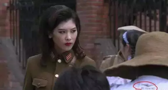 影視劇穿幫鏡頭,看了捧腹大笑,真不知道導演是怎麼想的!