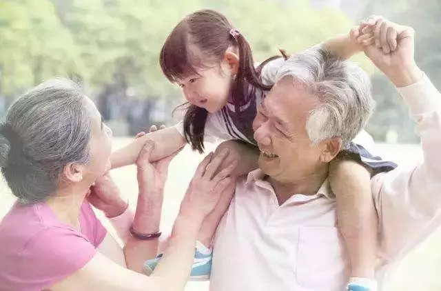 兒子你們要生二胎,我堅決不同意,一位老人的話讓人真想哭