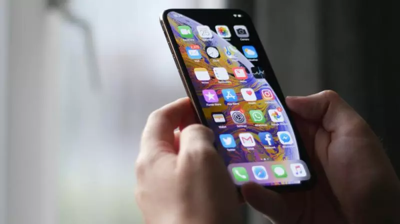 難道他會障眼法?中國男子在美國詐騙蘋果1493部iPhone!