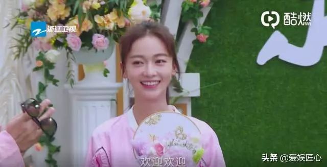 跑男五美出場,baby吳謹言風格差距大,佘詩曼張嘉倪氣質很贊