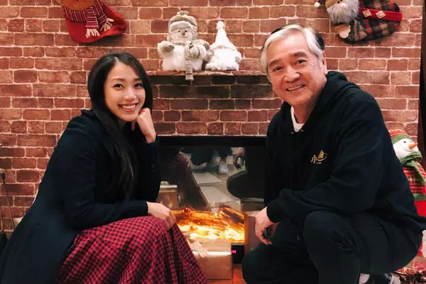 【好甜的父女❤】秦沛幫女兒追到彭于晏!她捂嘴秒哭,還跟男友道歉…