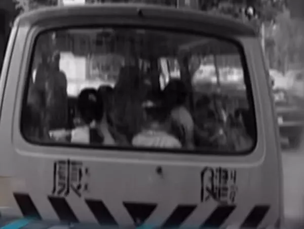 「林靖娟老師」紀念銅像揭幕!幼稚園出遊遭遇火燒車,「用生命營救生命」,如今重活世人心中!
