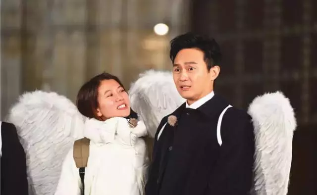 袁詠儀、張智霖被票選最佳夫妻,27年愛情的煙火氣勝過情話萬千
