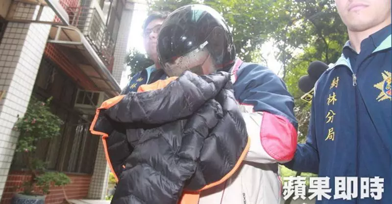 欠債男洗劫兩母女，脫光媽媽拍裸照！
