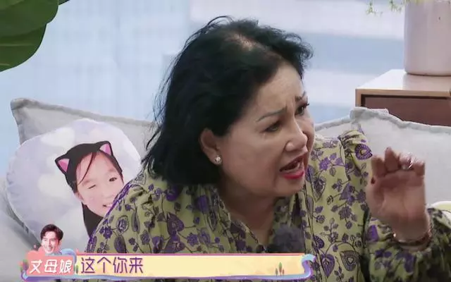 鍾麗緹越南媽媽罕見亮相!妝容精緻超亮眼,張倫碩卻吐槽她胖!