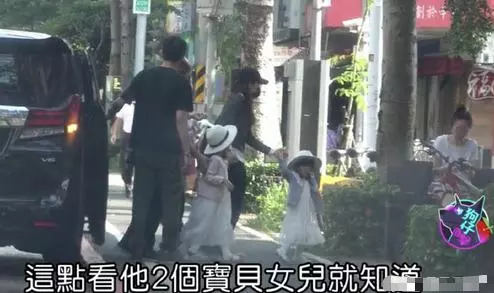 王力宏女兒正面照首曝光,同款洋裝可愛無敵,才5歲就上才藝班!