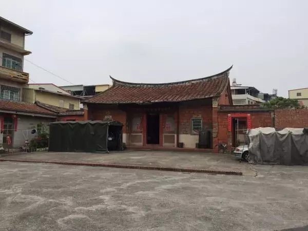 古蹟無預警拆除!高雄200年古厝「因一張紙被鏟平」 前議員嗆「只想著發大財」連阻止都來不及
