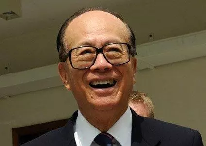 一生只愛一人,妻子去世29年,每年第一天必須攜全家拜祭亡妻