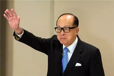 一生只愛一人,妻子去世29年,每年第一天必須攜全家拜祭亡妻