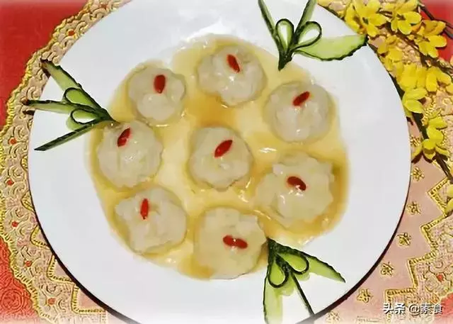 八菜一湯， 味美健康！