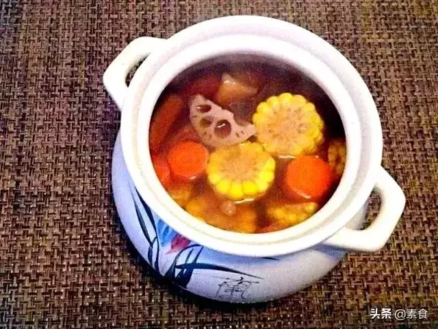 八菜一湯， 味美健康！