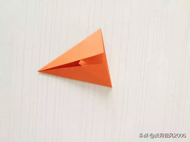 幼兒園手工,一張彩紙折出美麗的楓葉,簡單易學