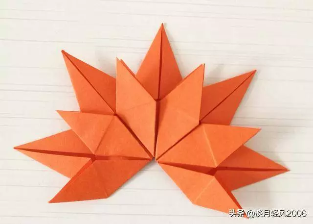 幼兒園手工,一張彩紙折出美麗的楓葉,簡單易學