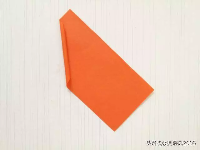 幼兒園手工,一張彩紙折出美麗的楓葉,簡單易學