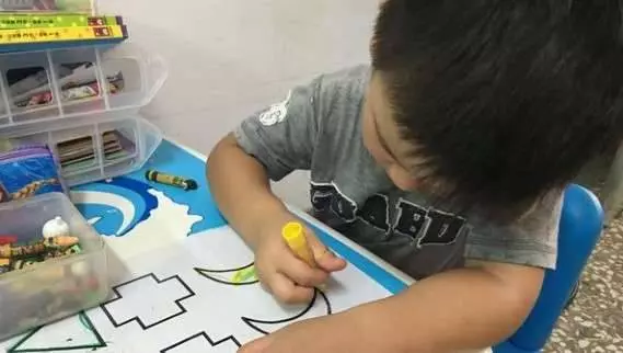 幼稚園該教寫字嗎? 各位,別著急了